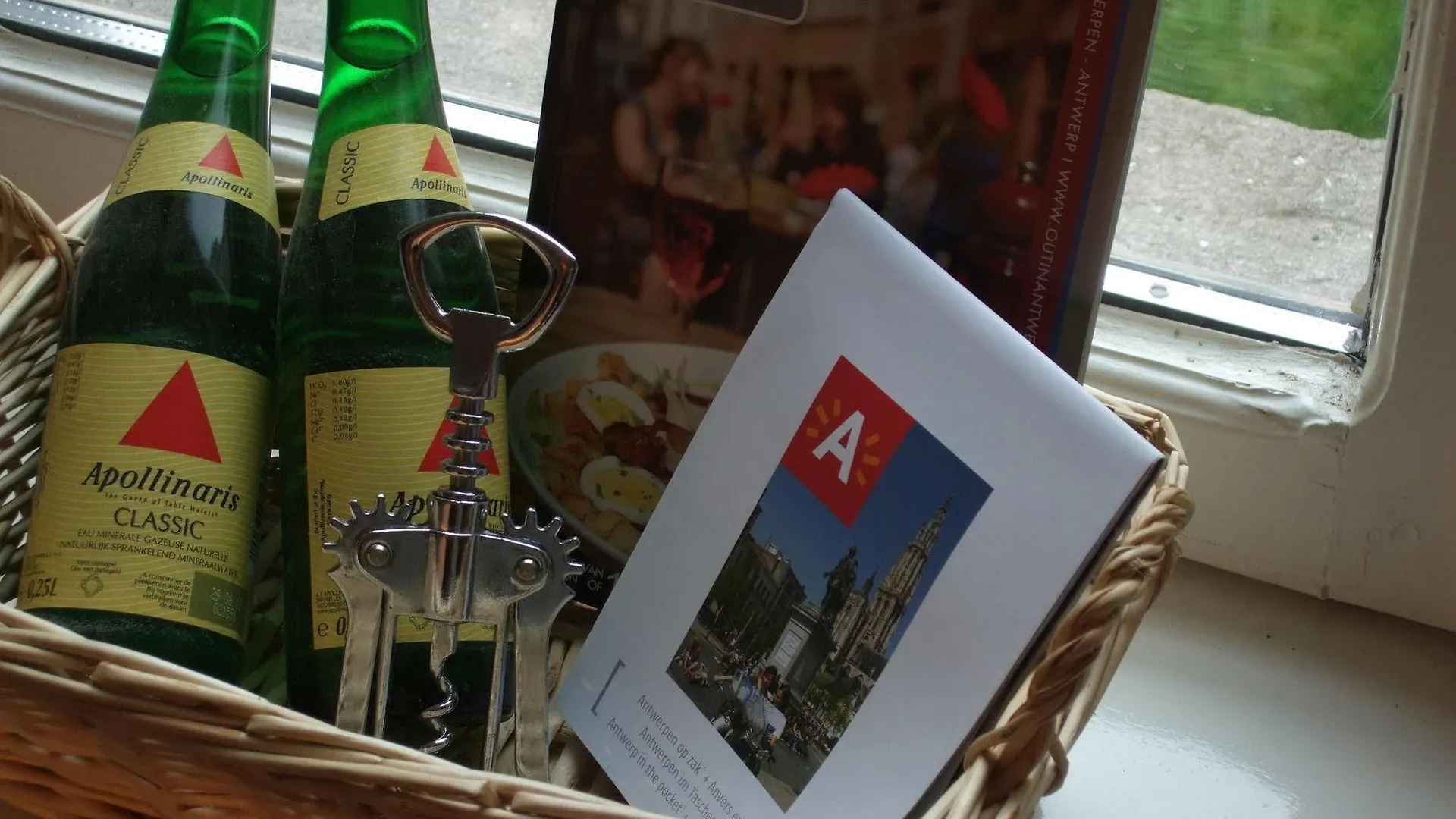 B&B De Koning Van Spanje Antwerpen 4*,